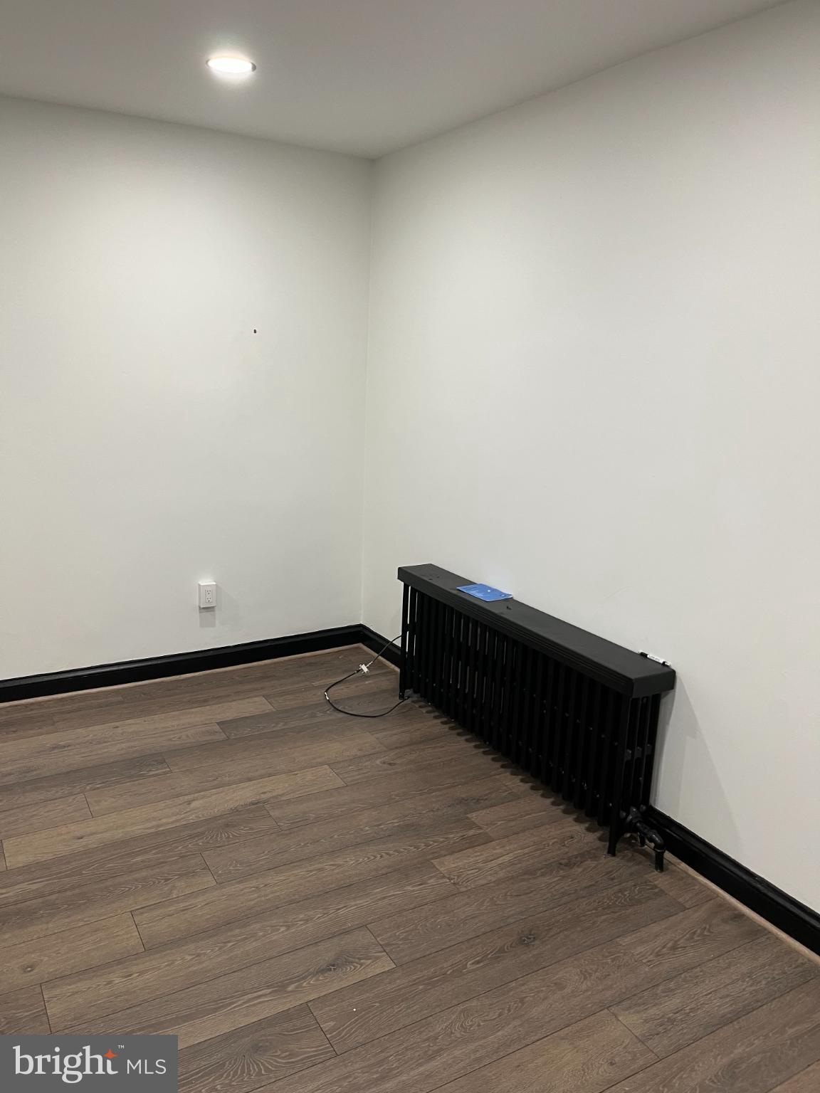 Real estate listing preview #4