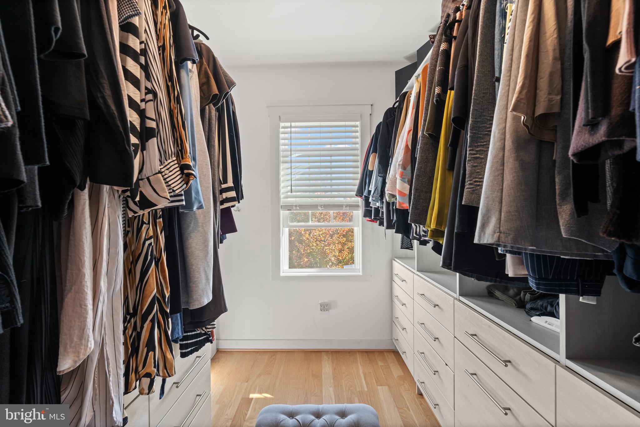 Real estate listing preview #35