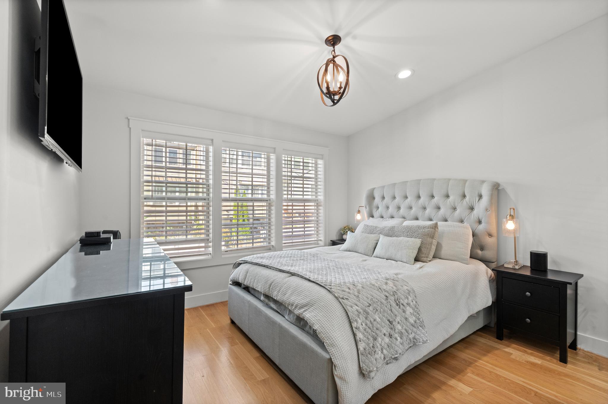 Real estate listing preview #20