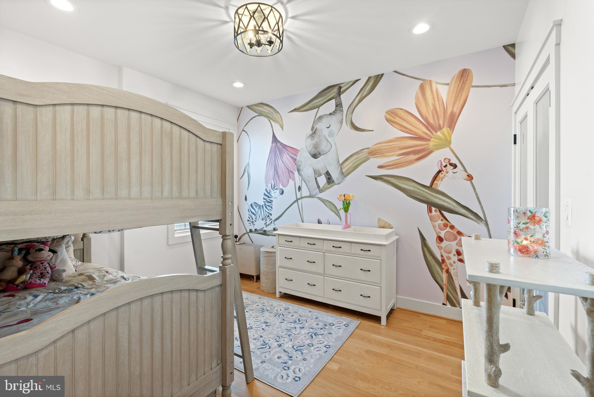 Real estate listing preview #22