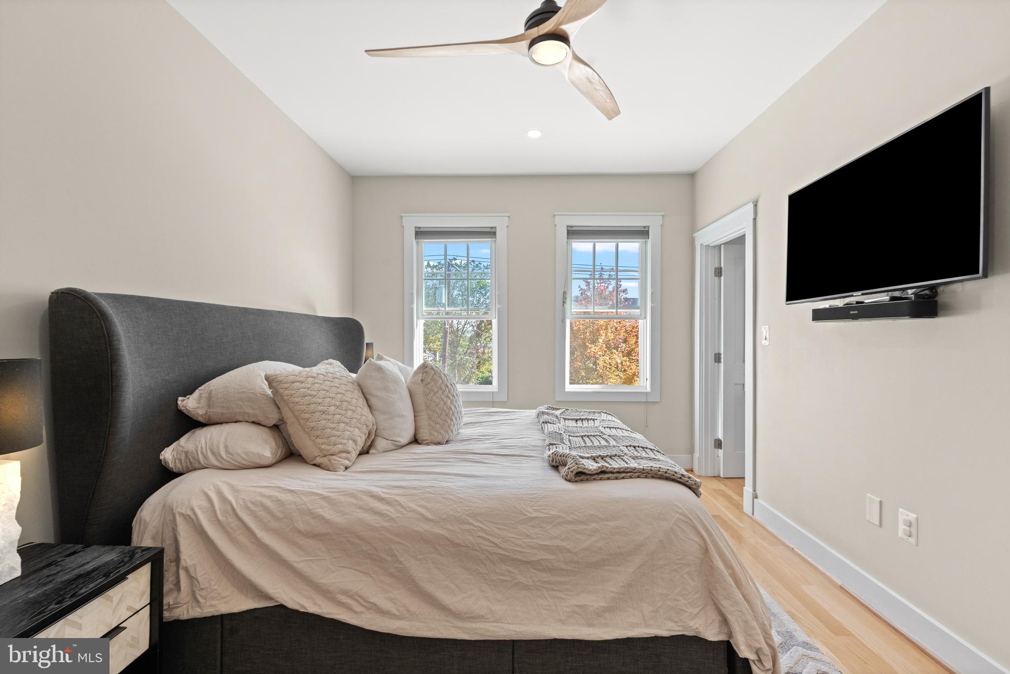 Real estate listing preview #28