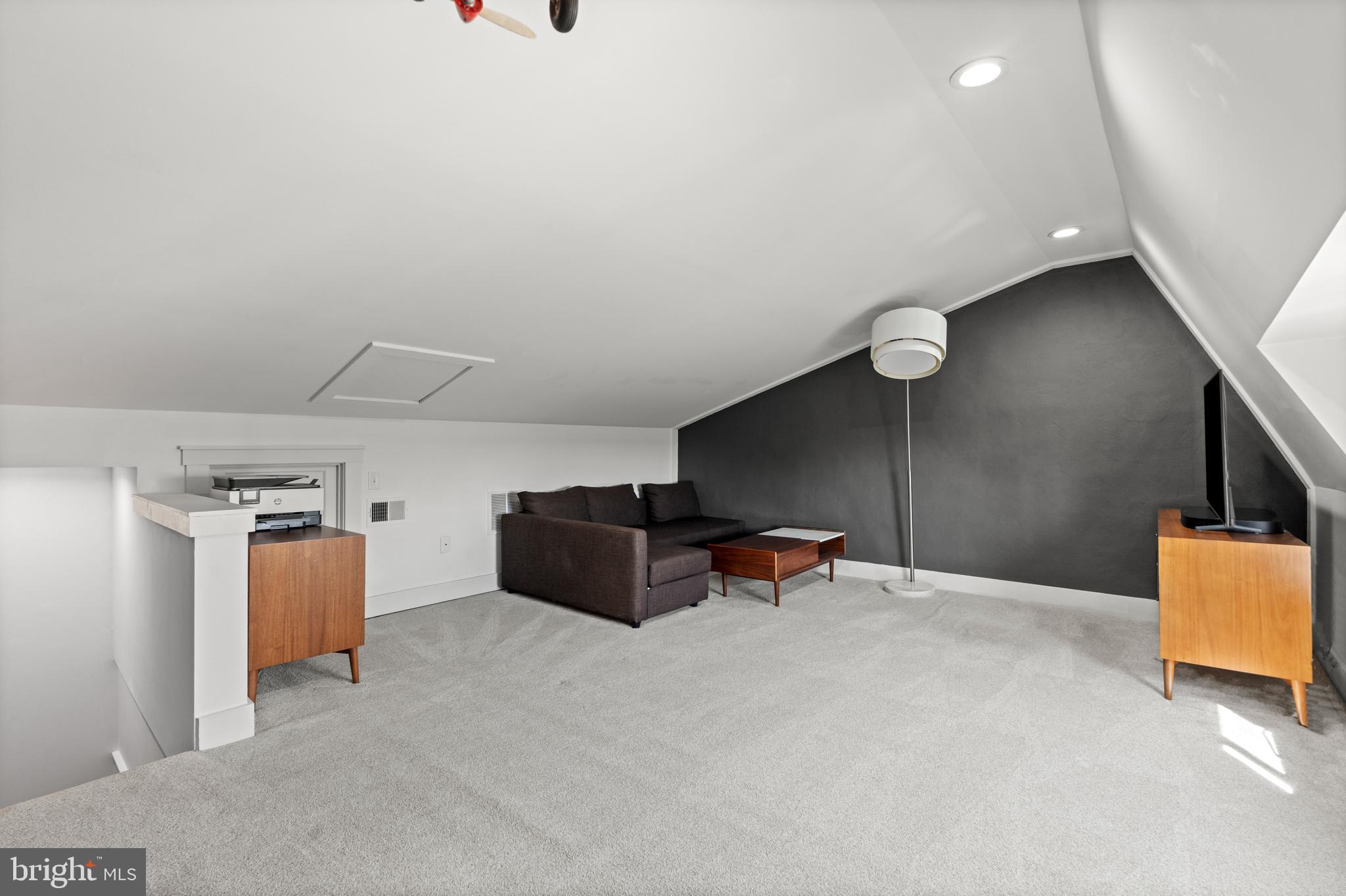 Real estate listing preview #36