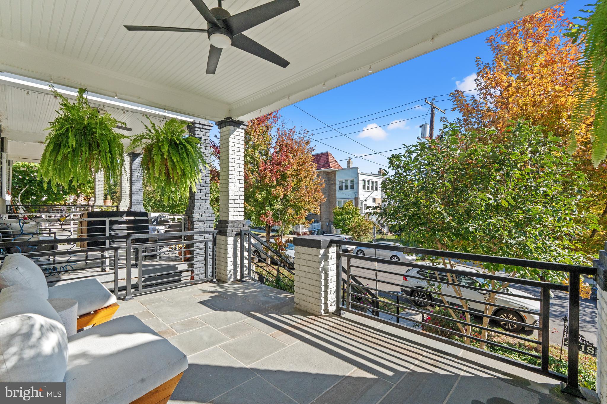 Real estate listing preview #1