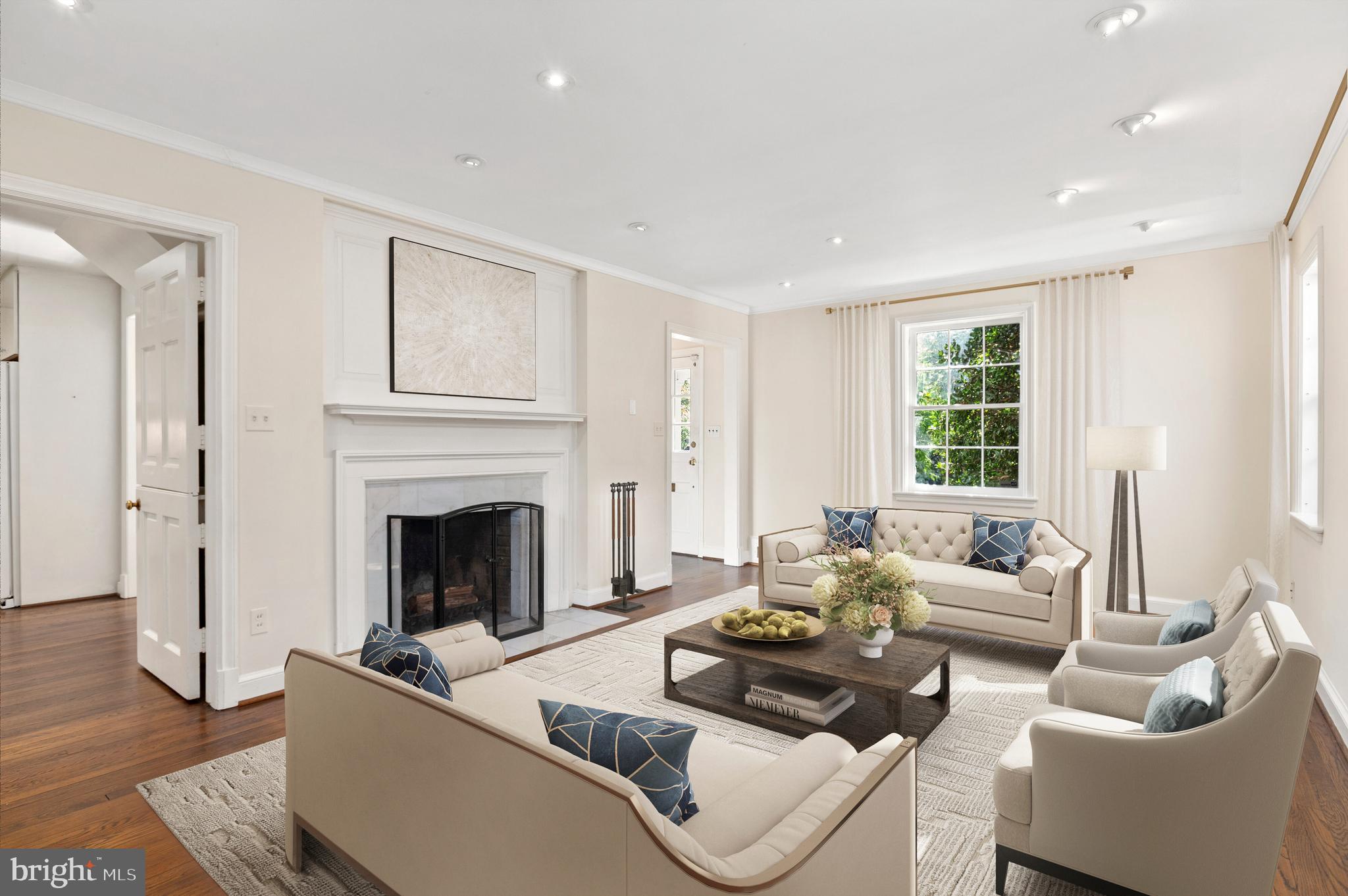 Real estate listing preview #6