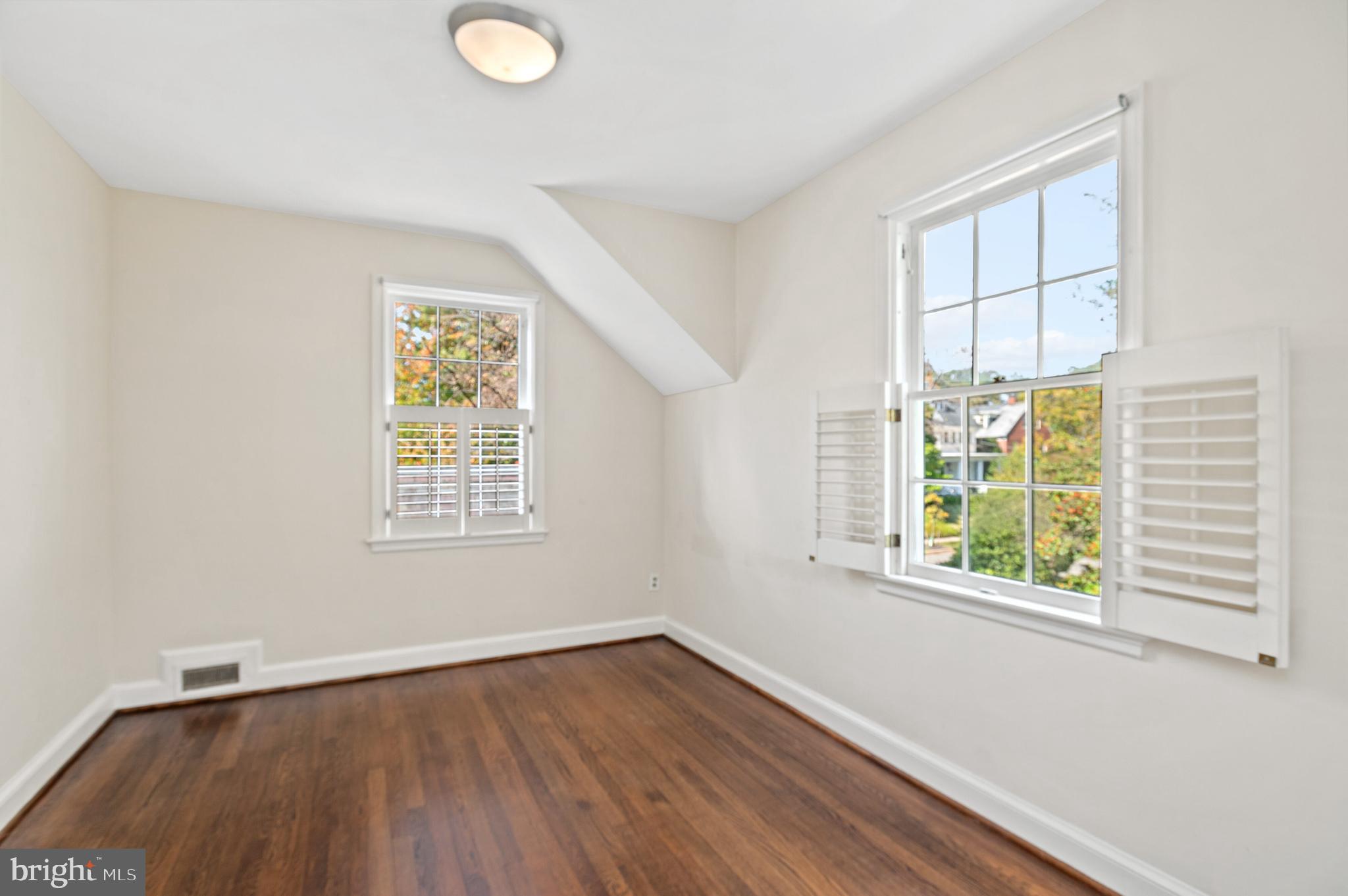 Real estate listing preview #21