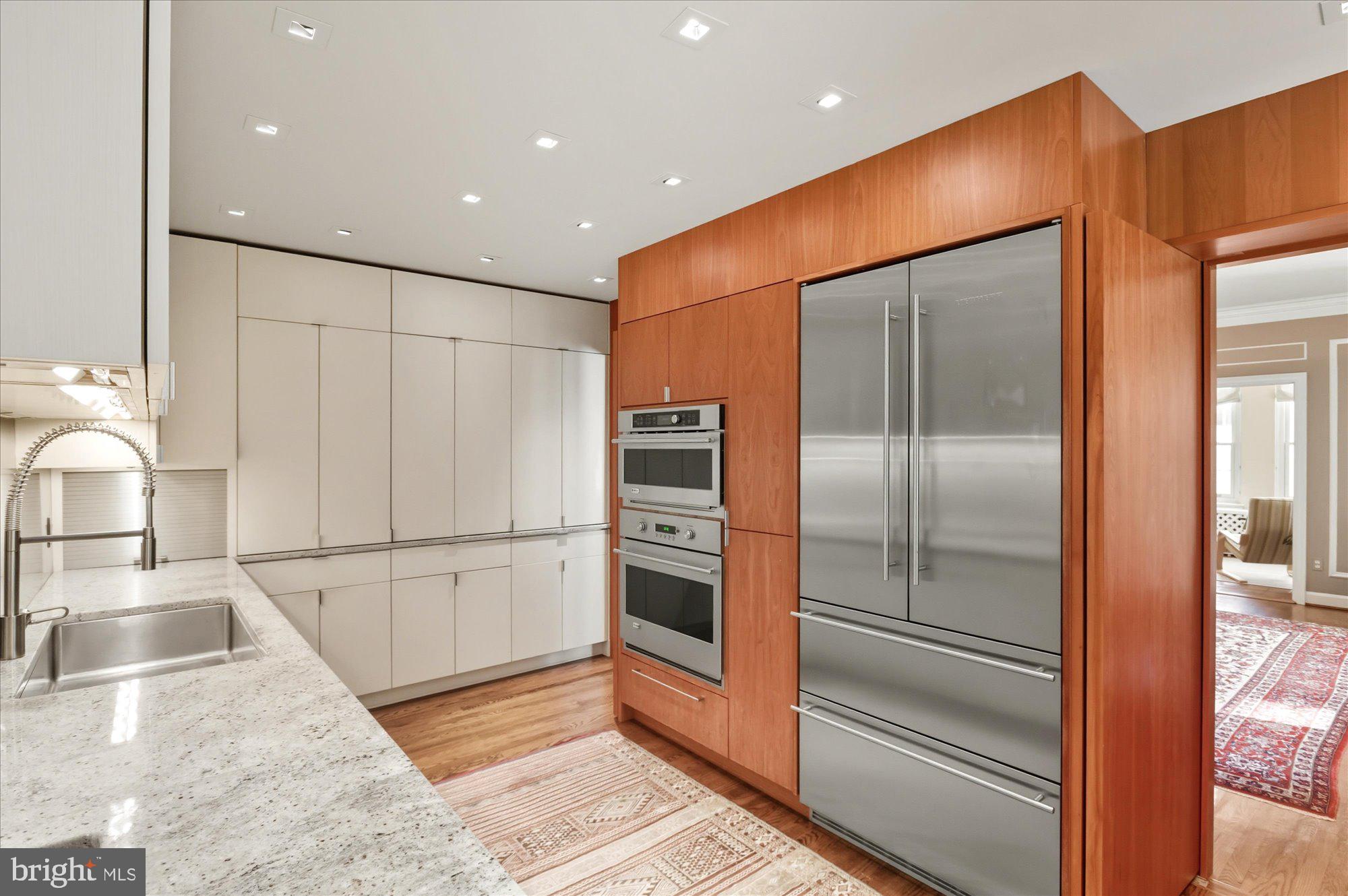 Real estate listing preview #17