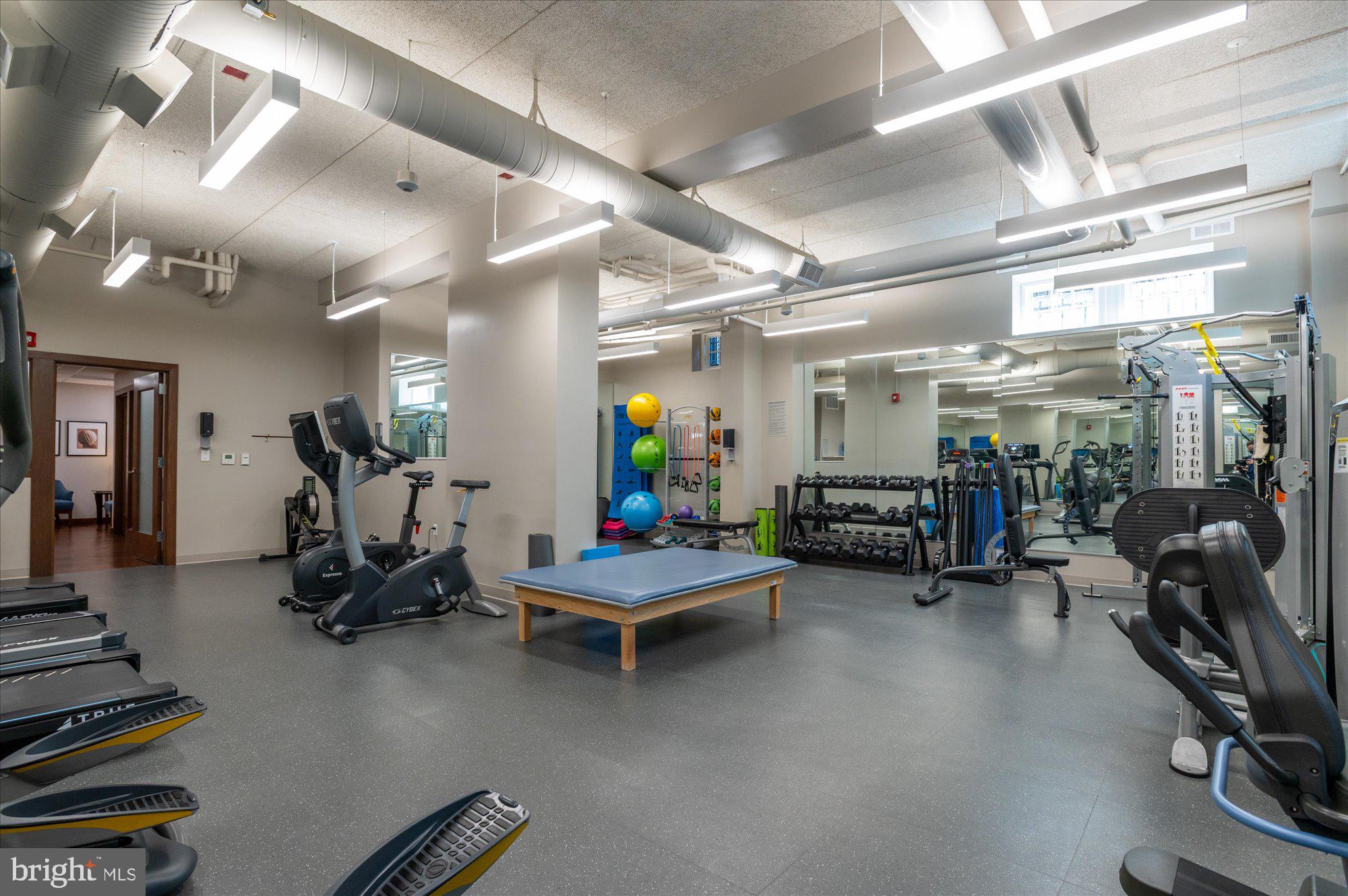 Real estate listing preview #36