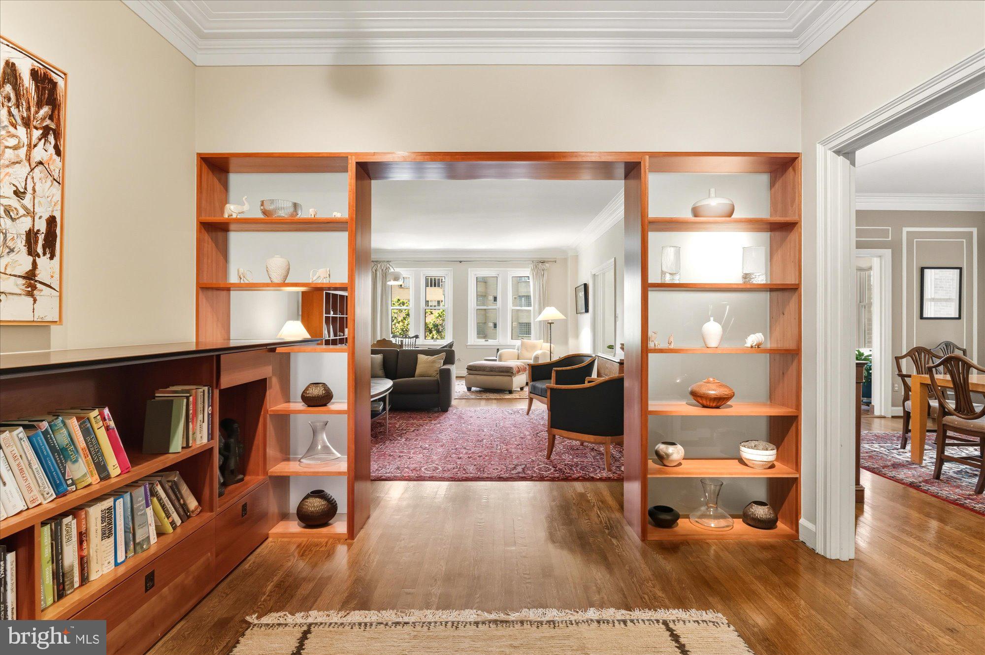 Real estate listing preview #6