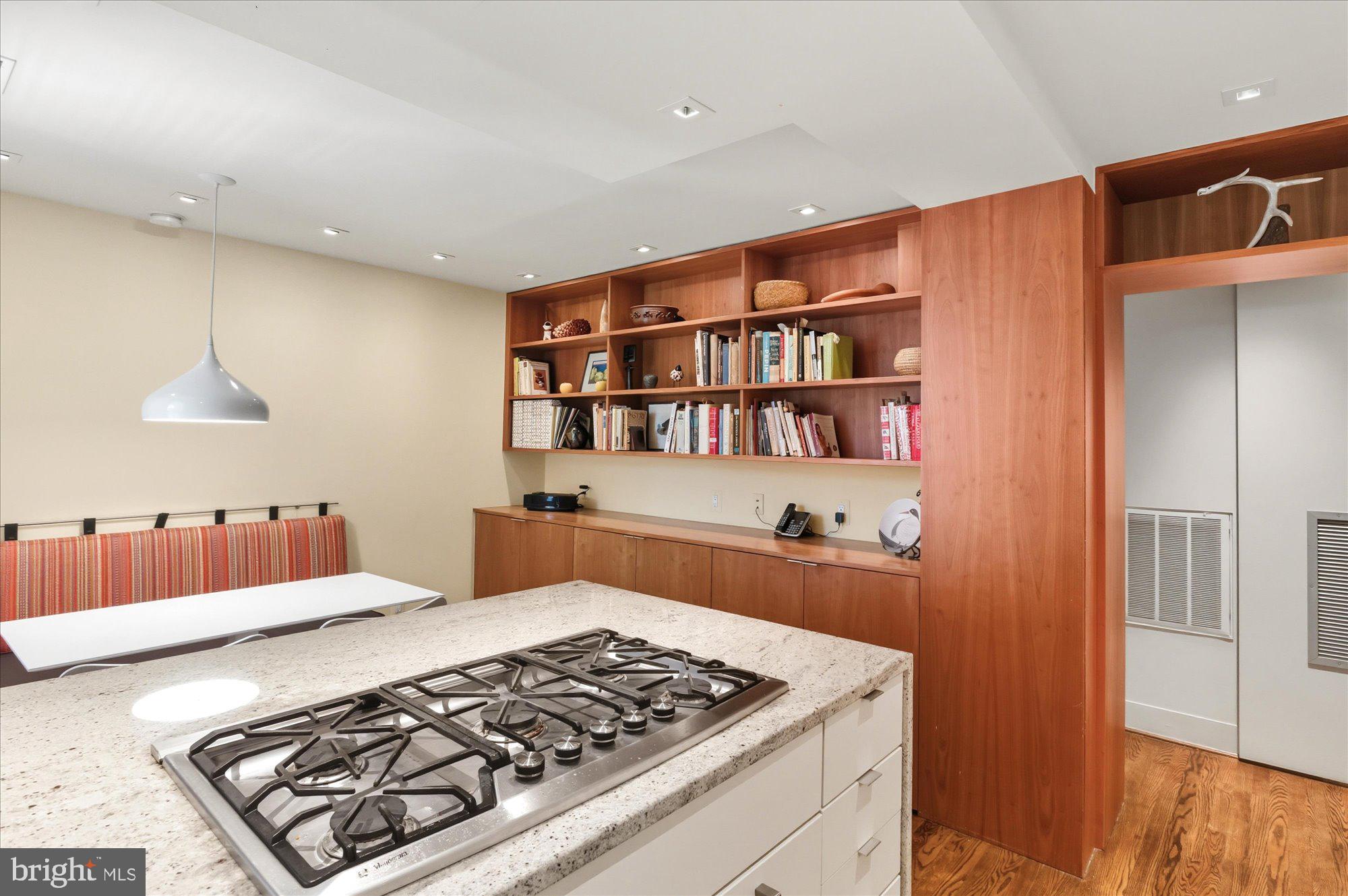 Real estate listing preview #19