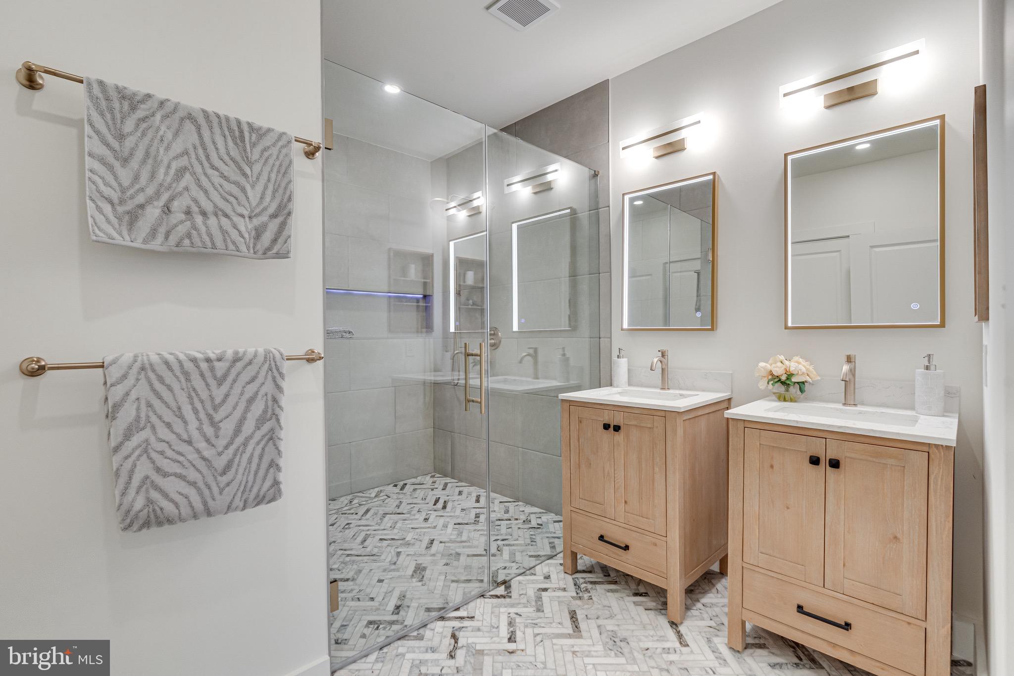 Real estate listing preview #12