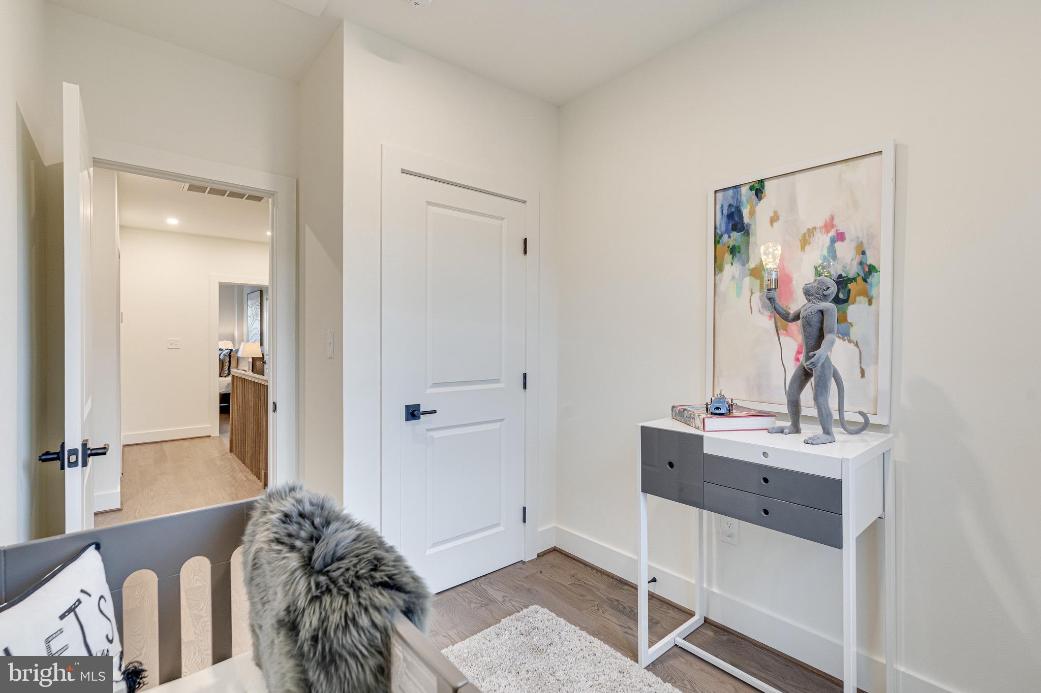 Real estate listing preview #18