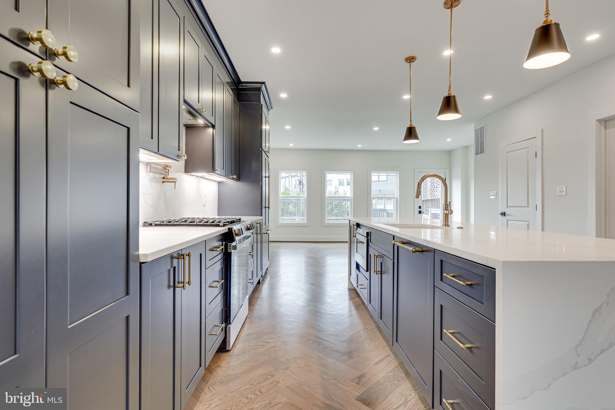 Real estate listing preview #1