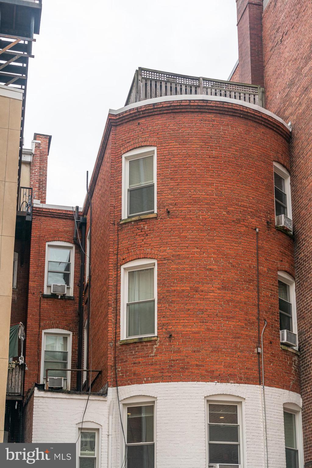 Real estate listing preview #13