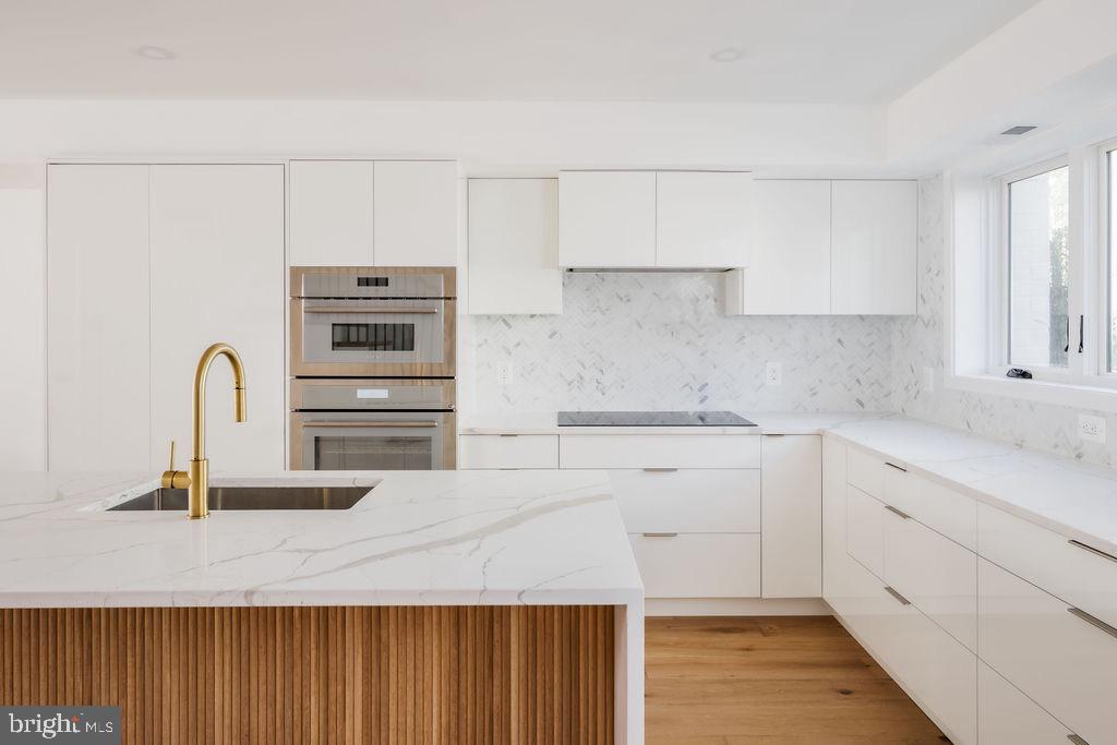 Real estate listing preview #6