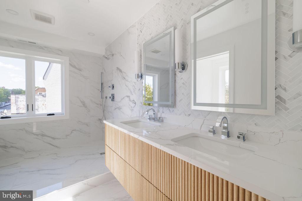 Real estate listing preview #20