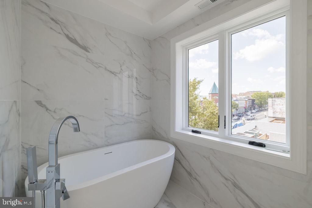 Real estate listing preview #25