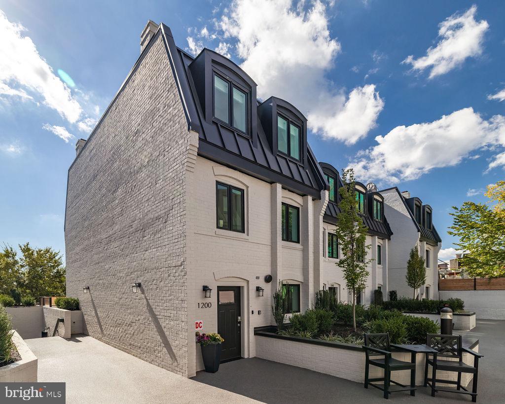 Real estate listing preview #37