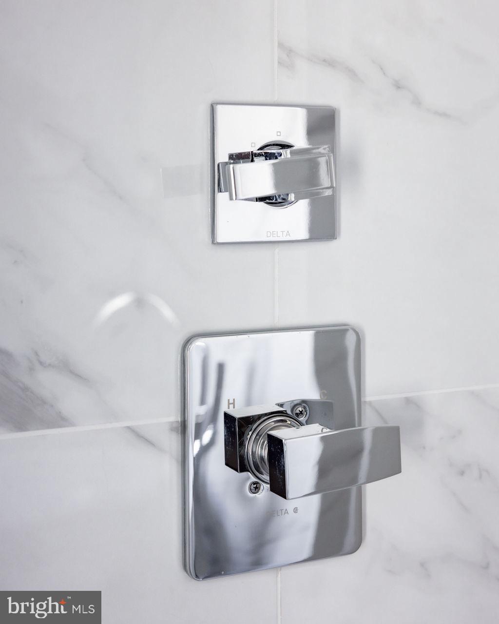 Real estate listing preview #24