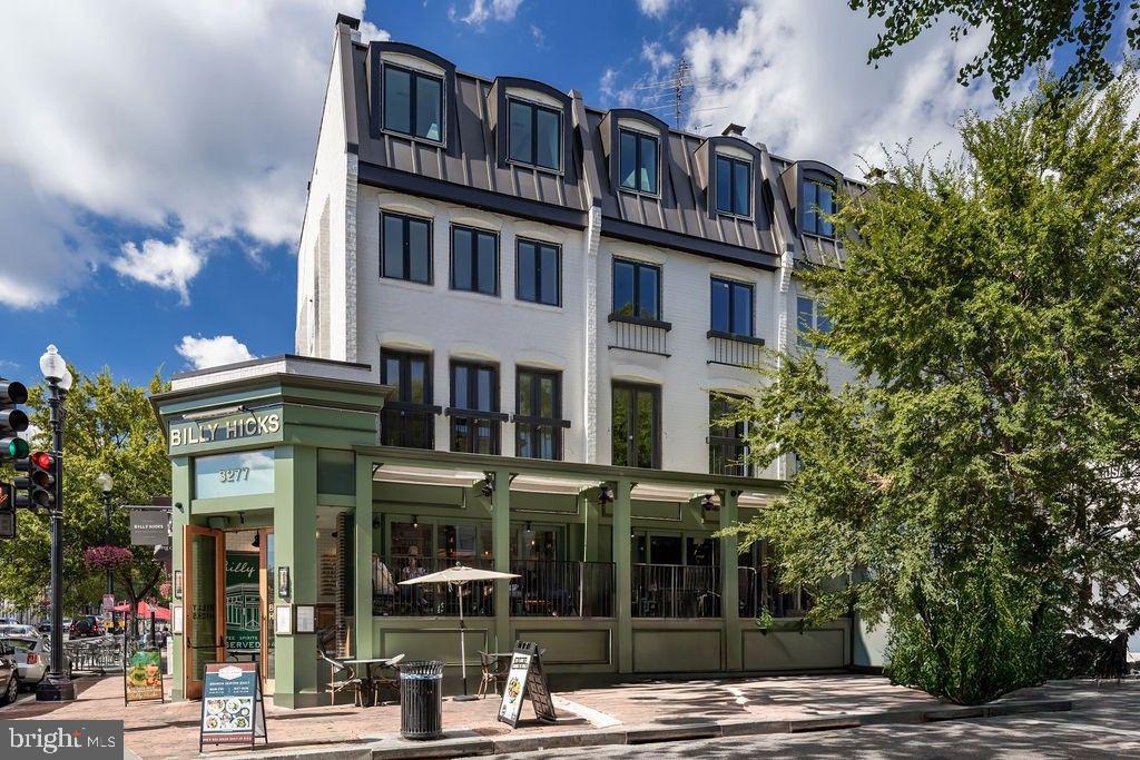 Real estate listing preview #1