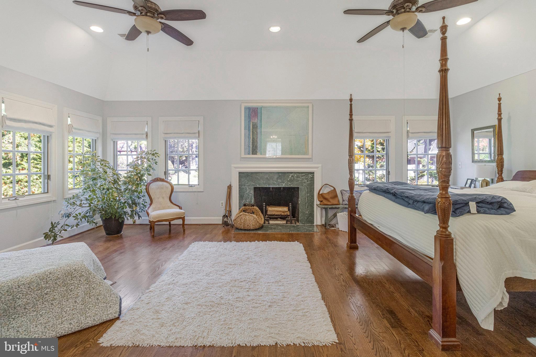 Real estate listing preview #37