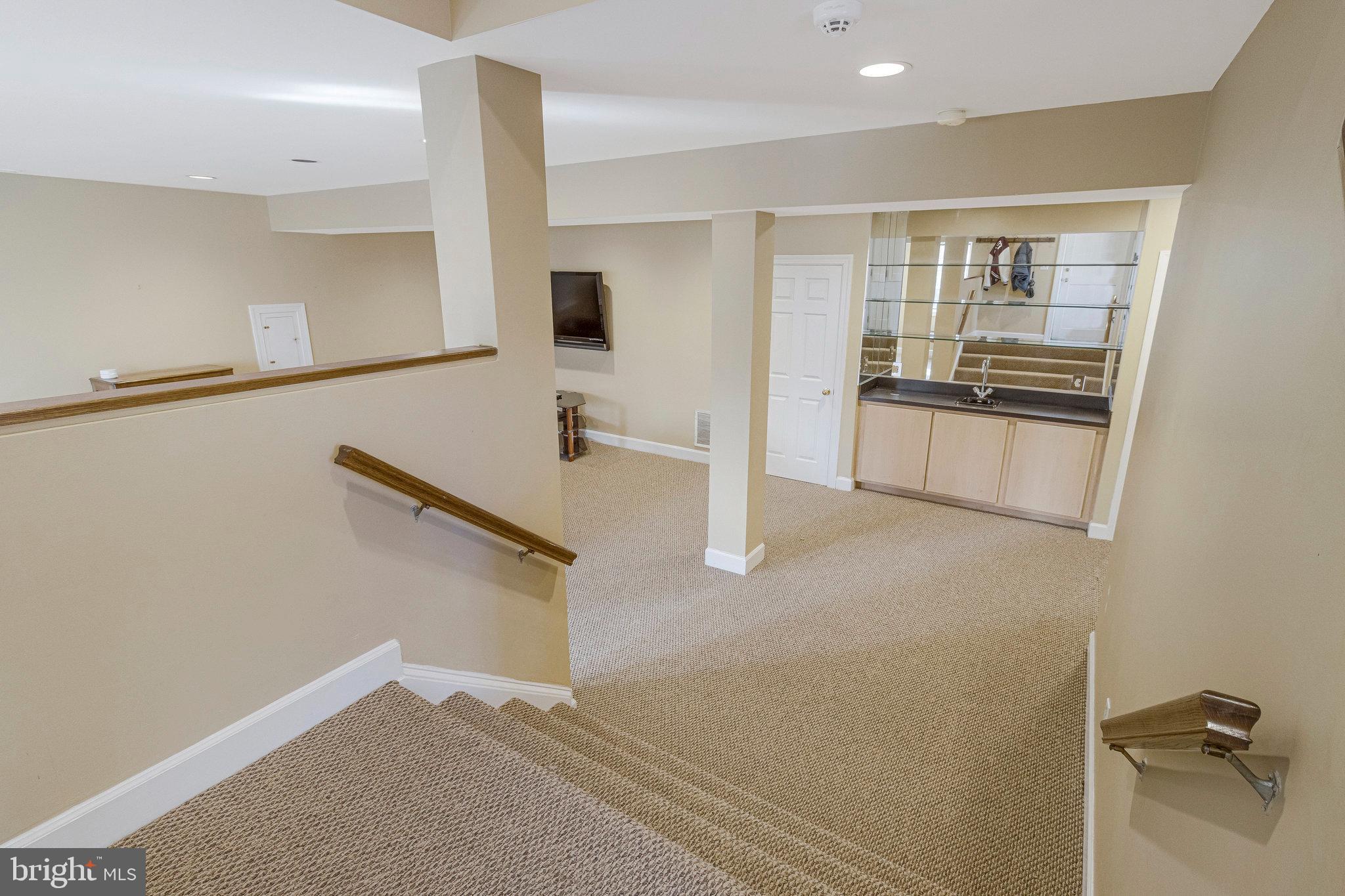 Real estate listing preview #53