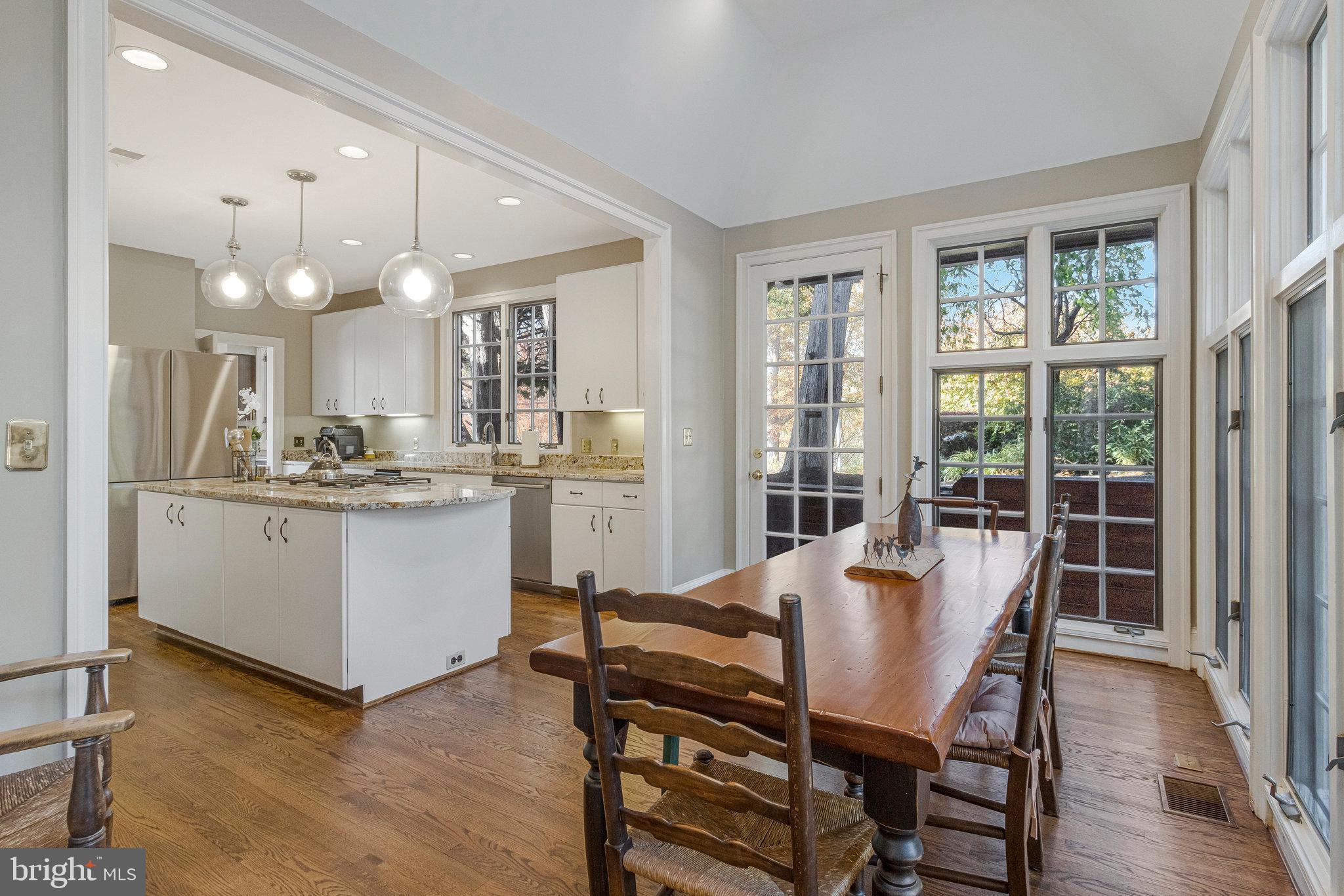 Real estate listing preview #18