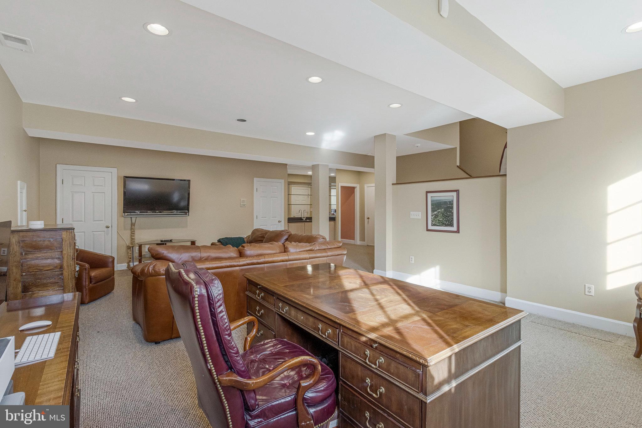 Real estate listing preview #56