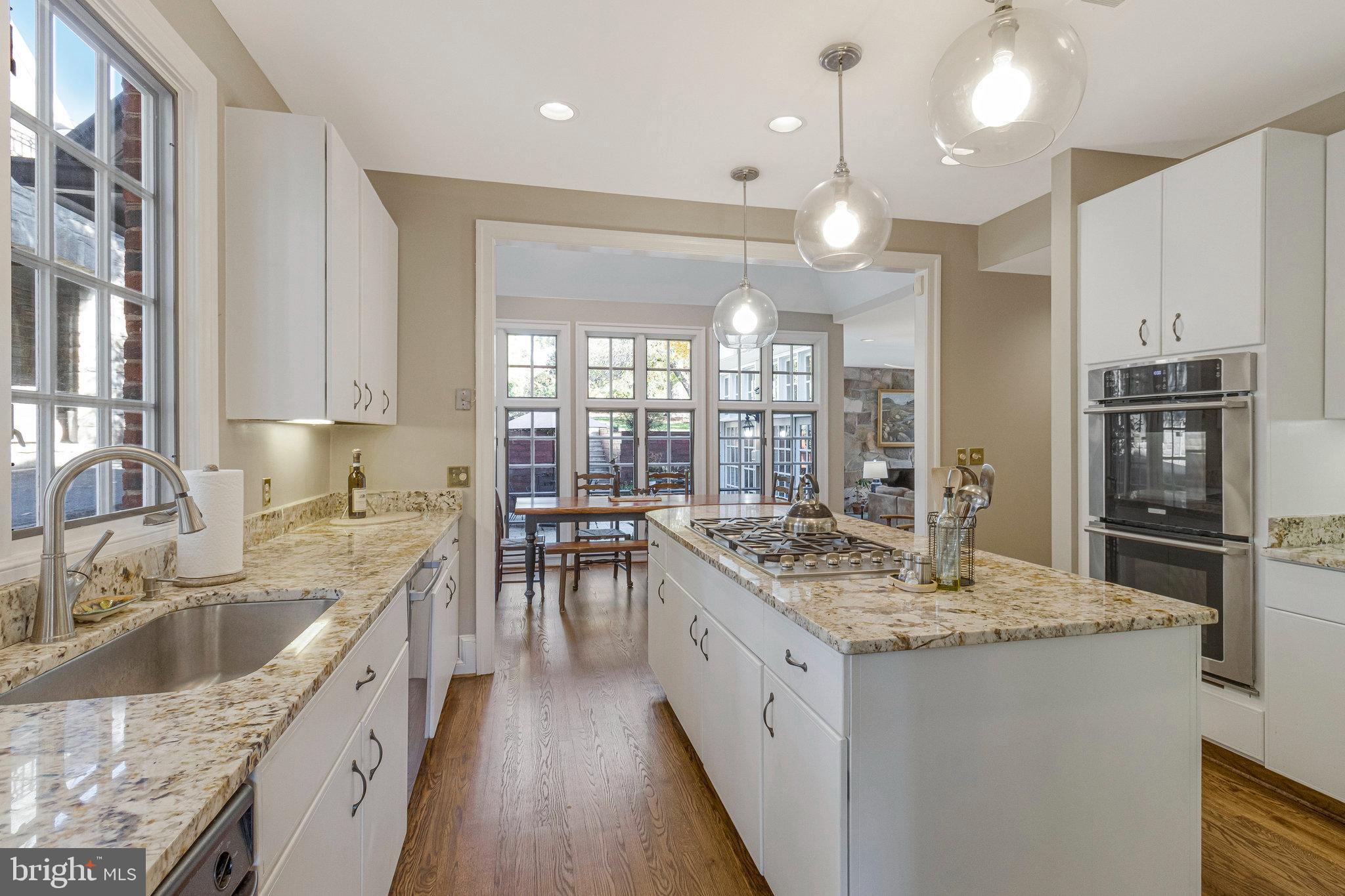 Real estate listing preview #15