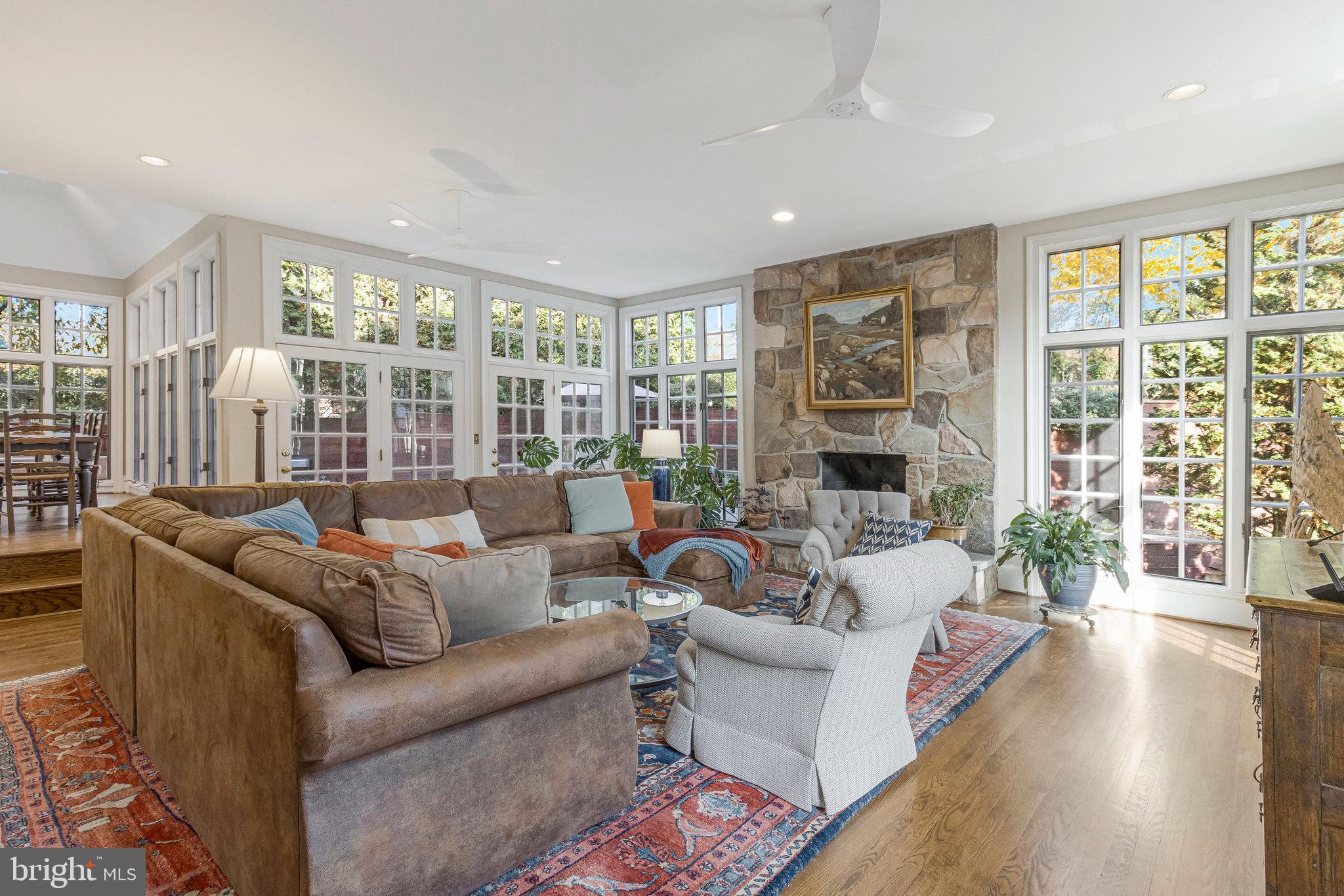 Real estate listing preview #23