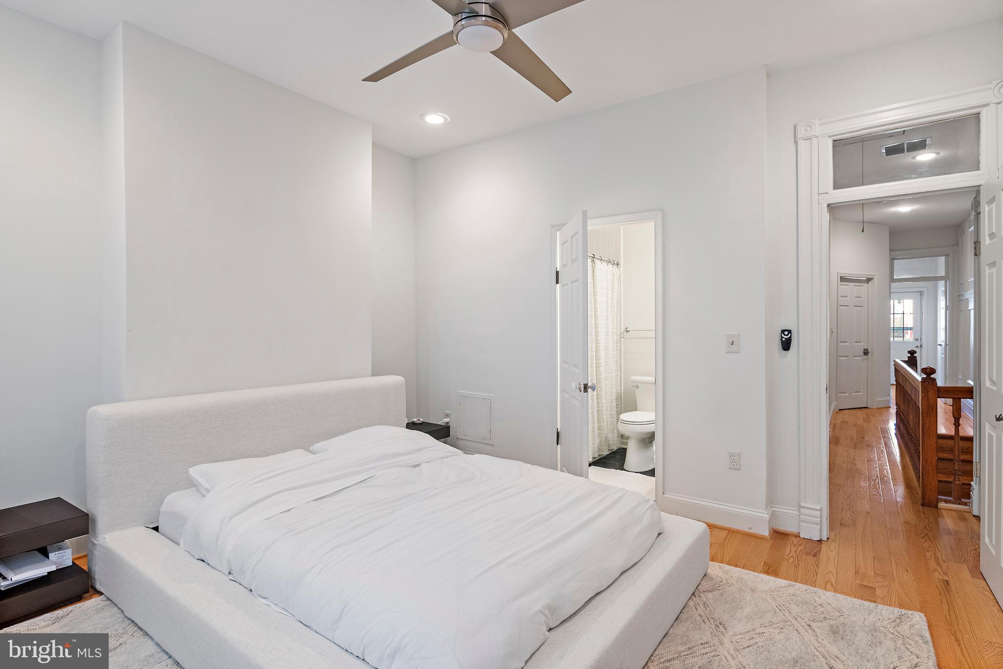 Real estate listing preview #11