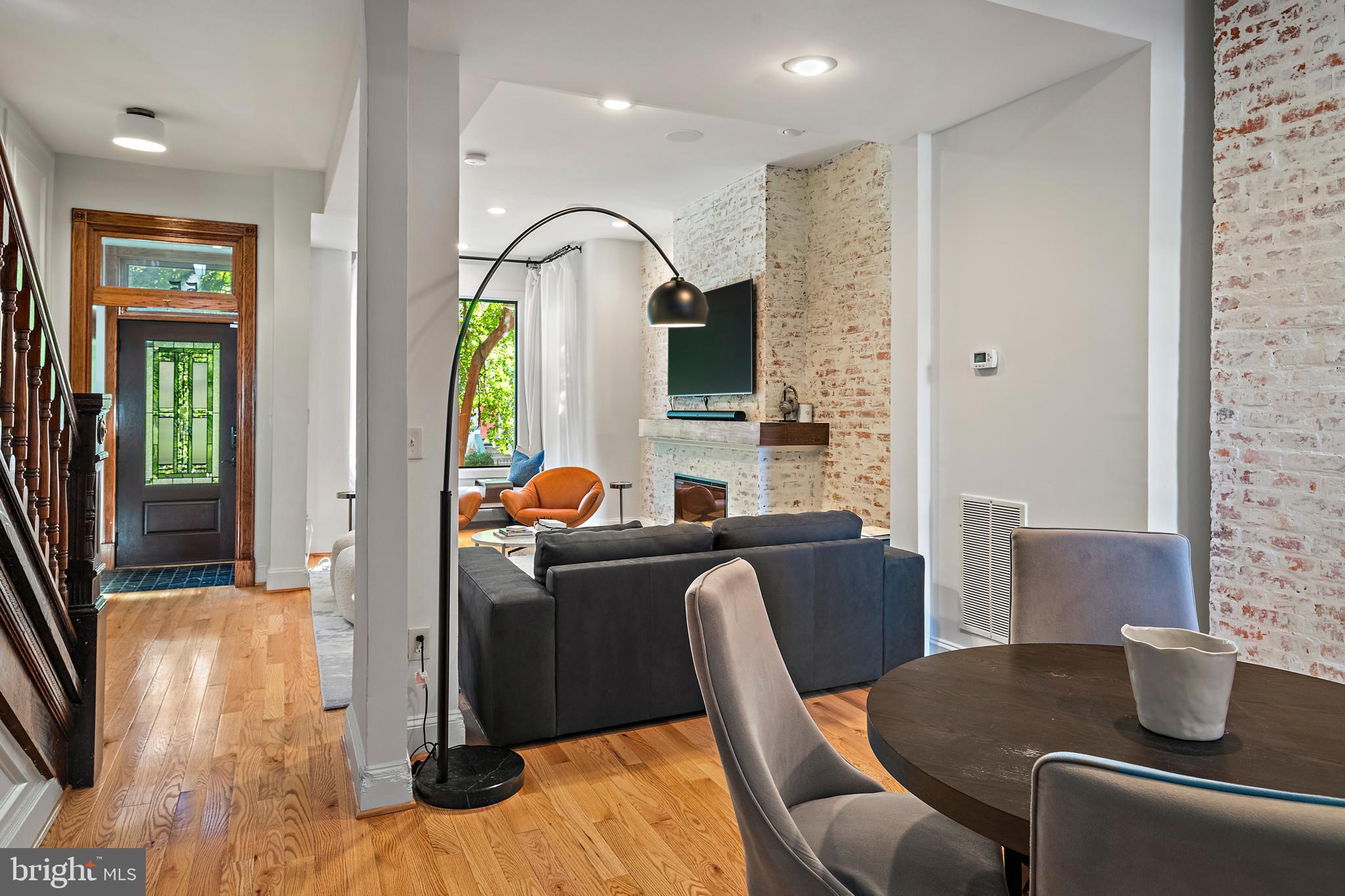 Real estate listing preview #4