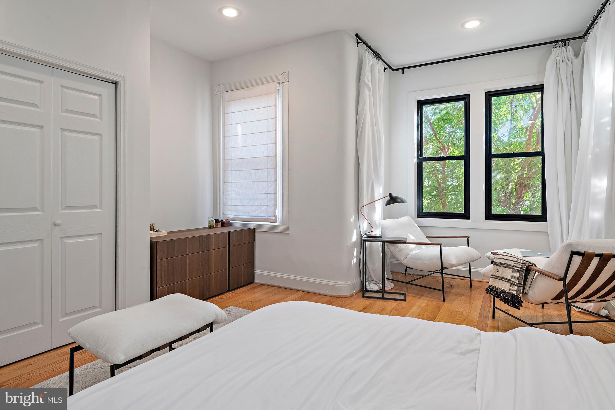 Real estate listing preview #10