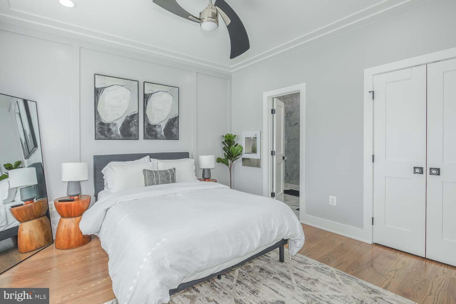 Real estate listing preview #14