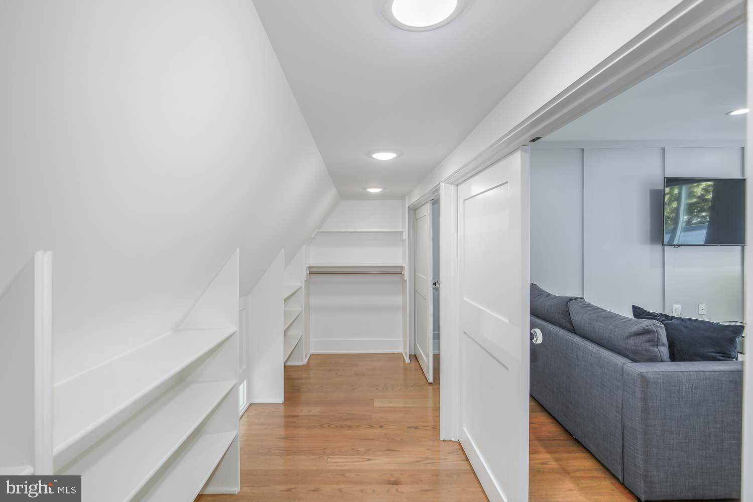 Real estate listing preview #25