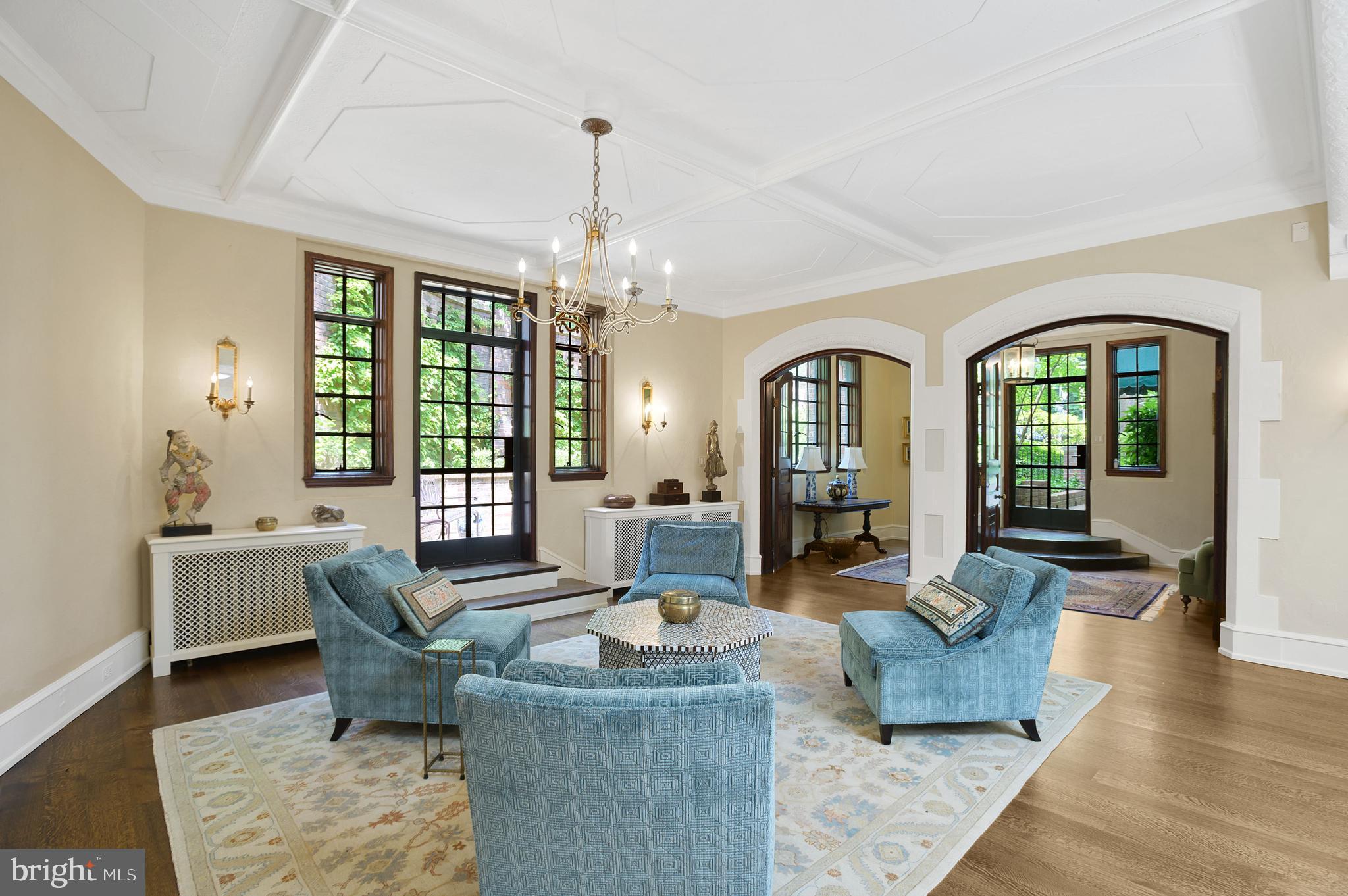 Real estate listing preview #4