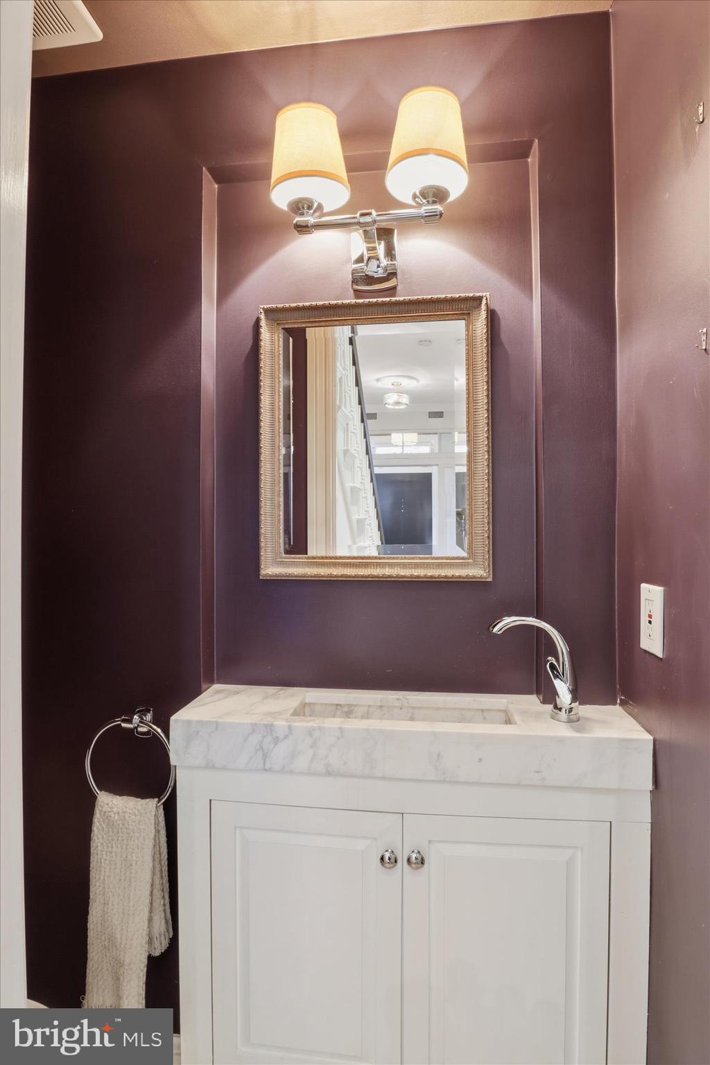 Real estate listing preview #25