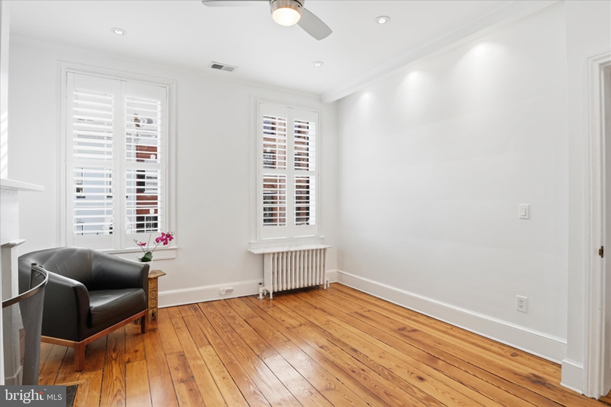 Real estate listing preview #32