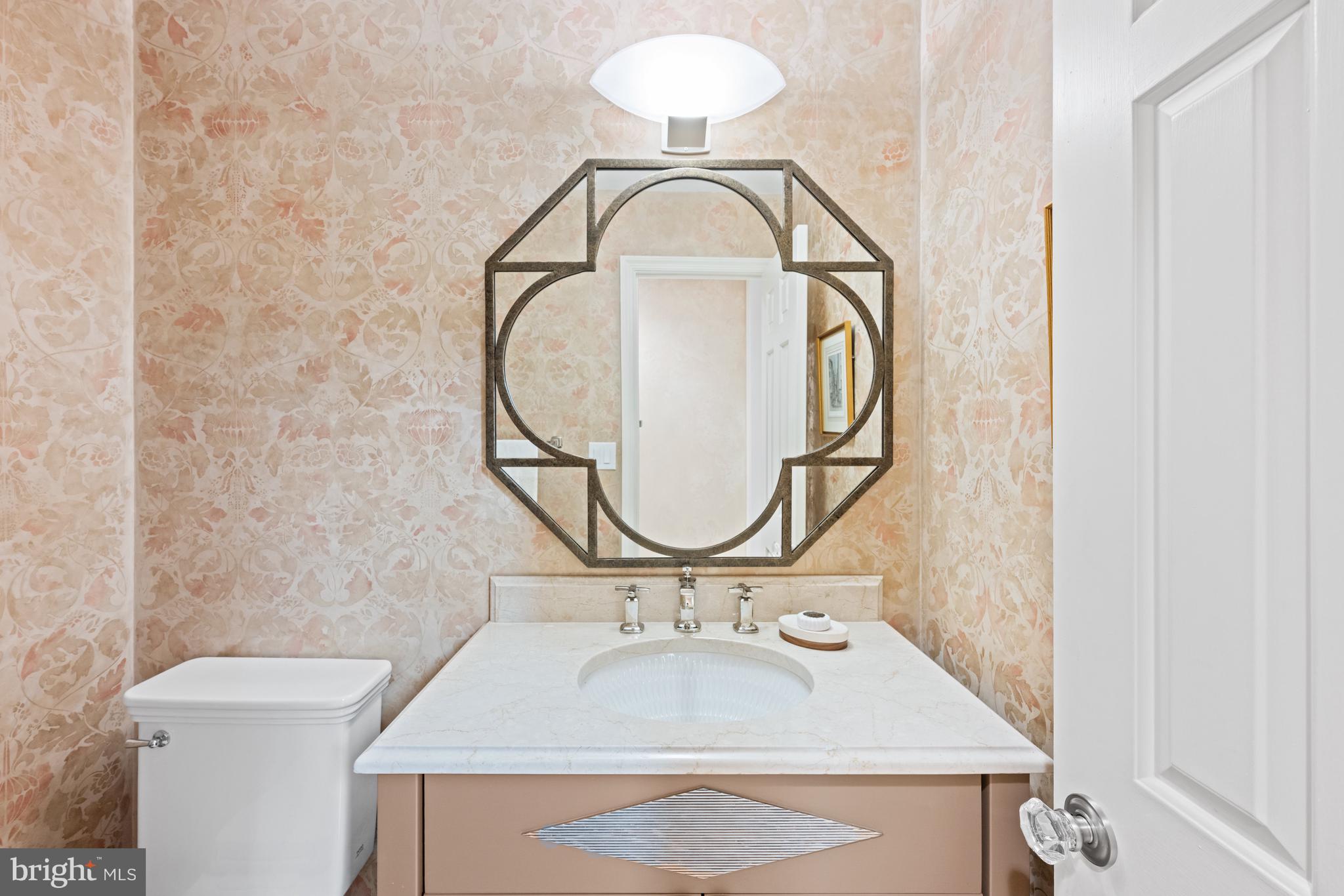 Real estate listing preview #8