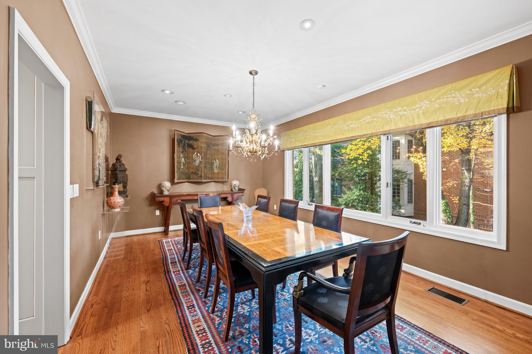 Real estate listing preview #6