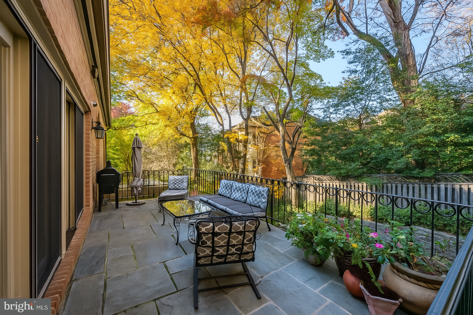 Real estate listing preview #17