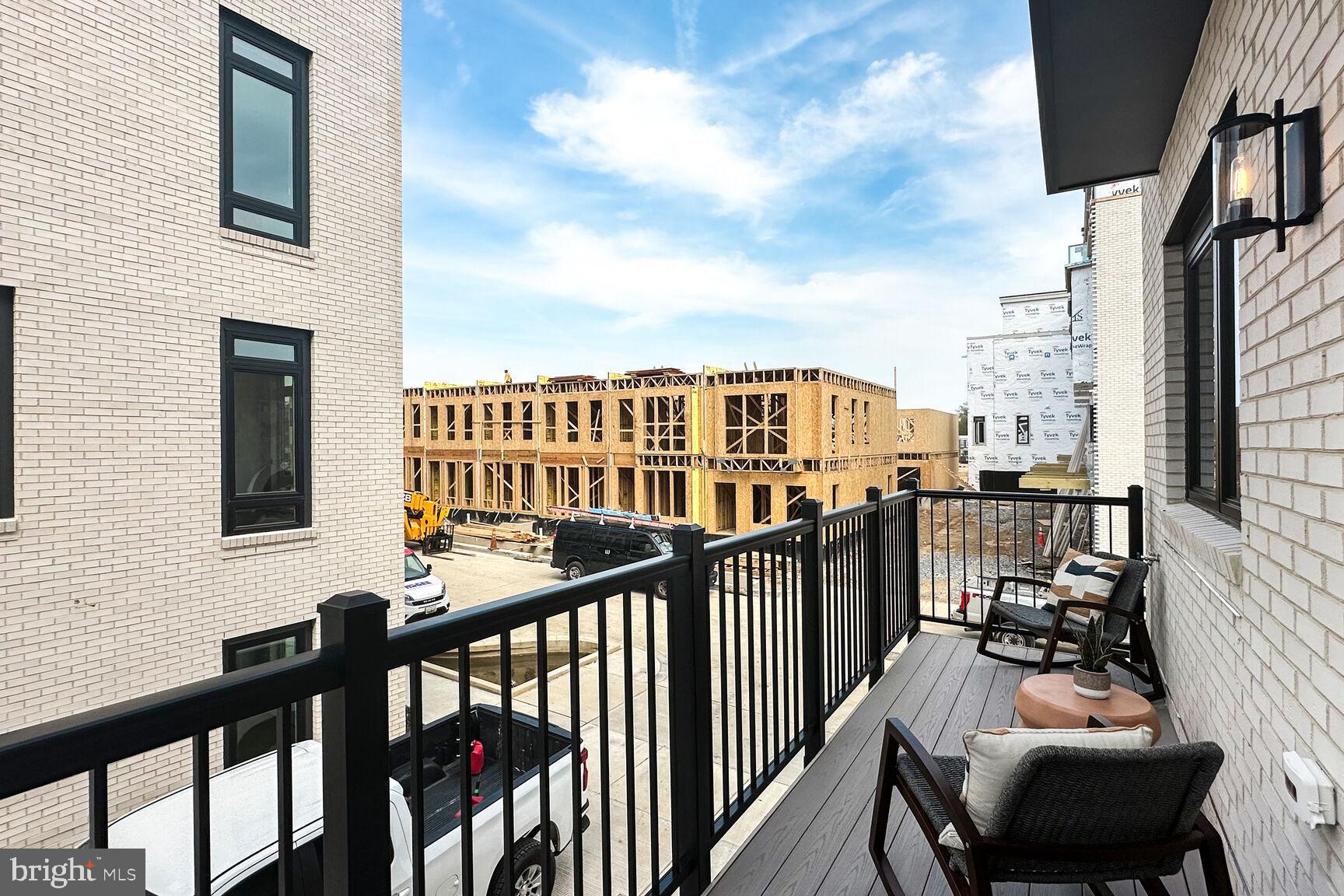 Real estate listing preview #4