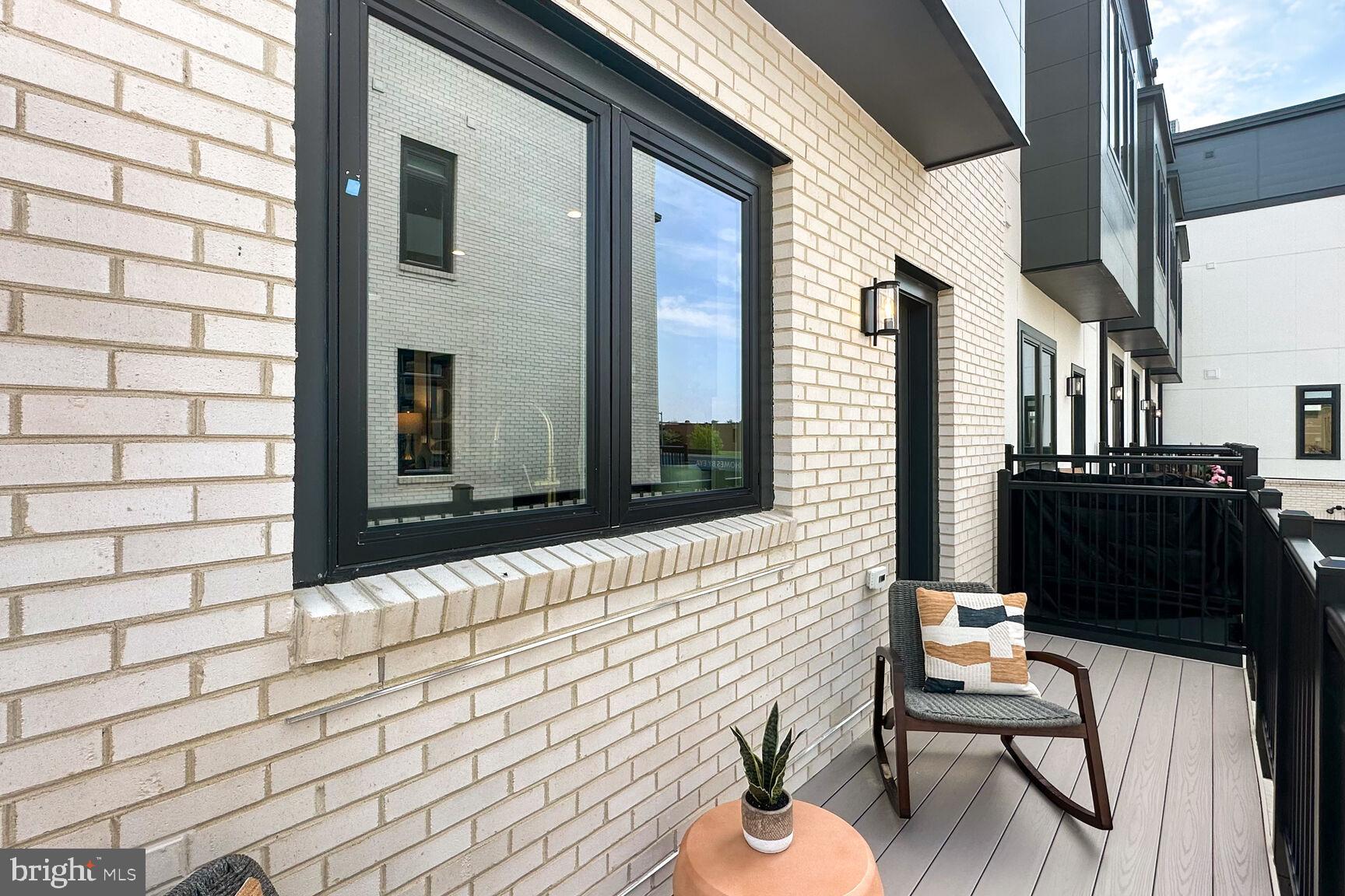 Real estate listing preview #5