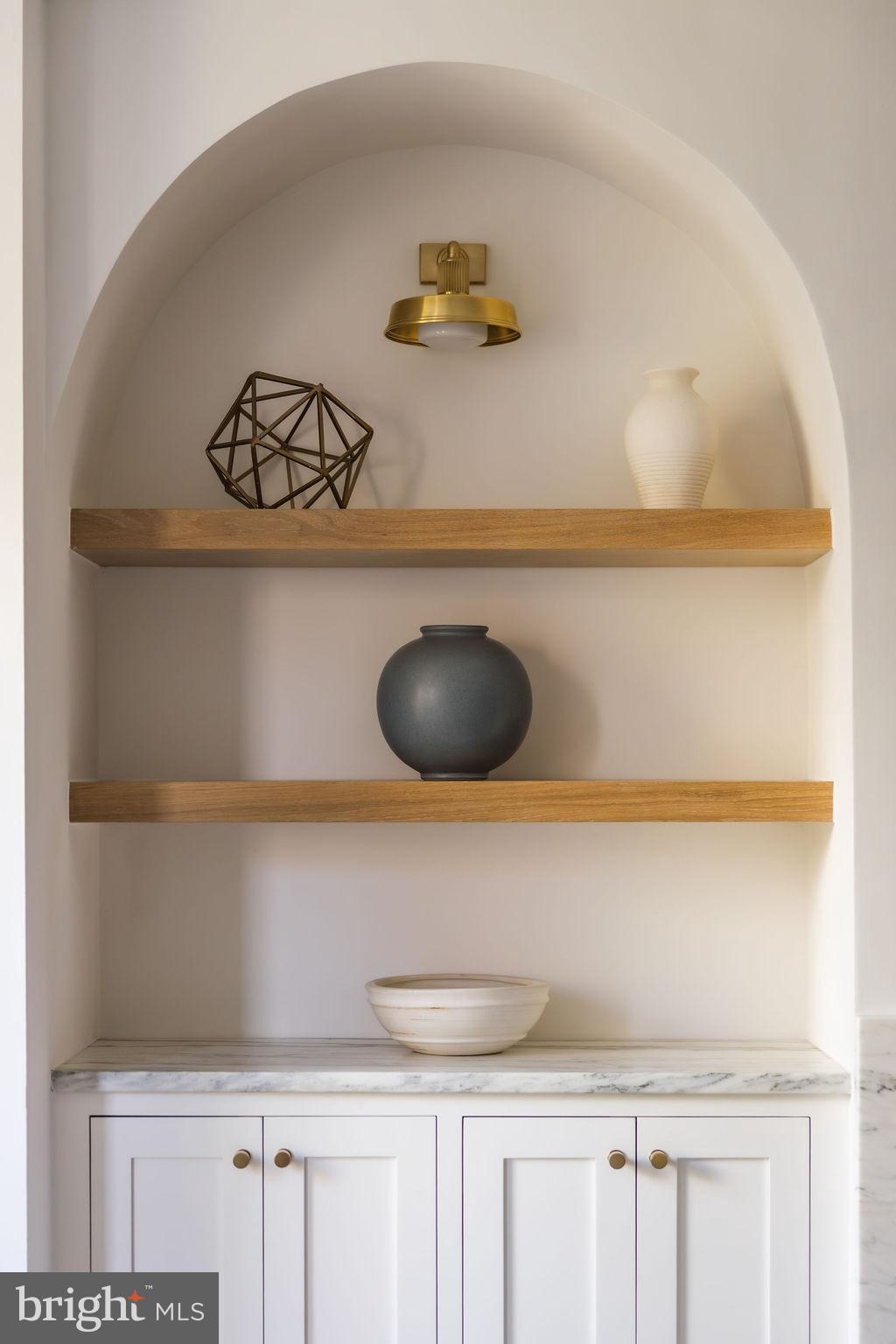 Real estate listing preview #9