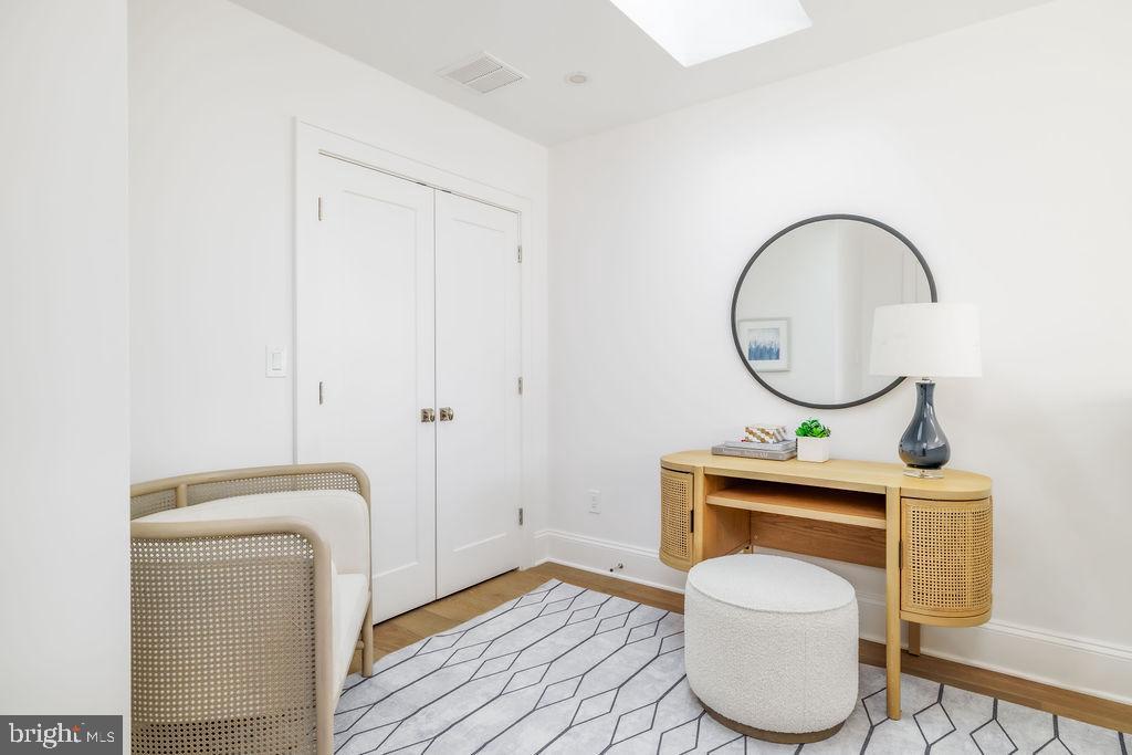 Real estate listing preview #63