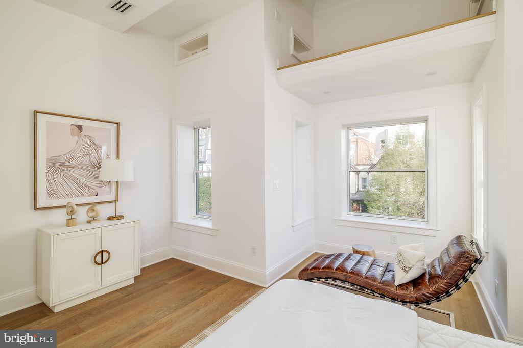 Real estate listing preview #65