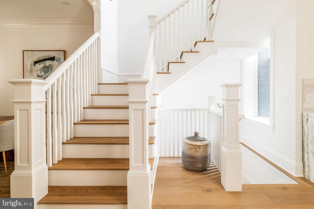 Real estate listing preview #16