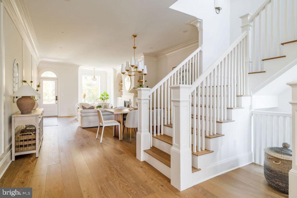 Real estate listing preview #17