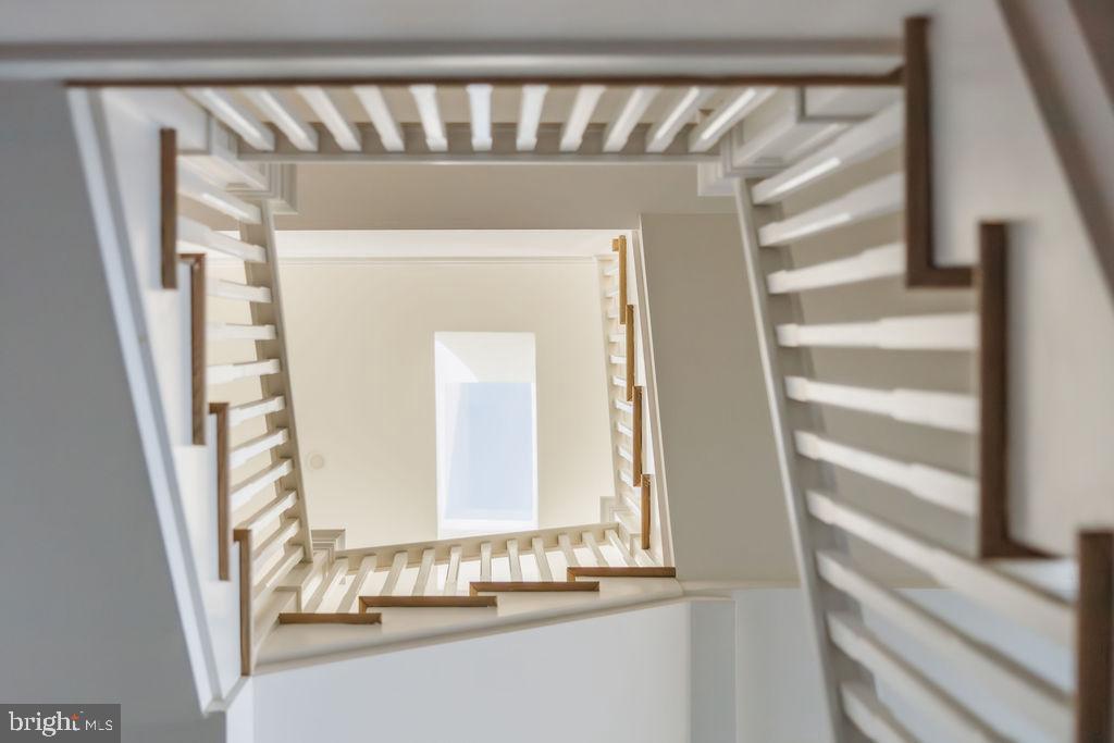 Real estate listing preview #56