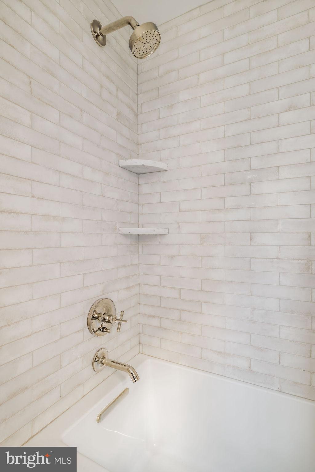 Real estate listing preview #54