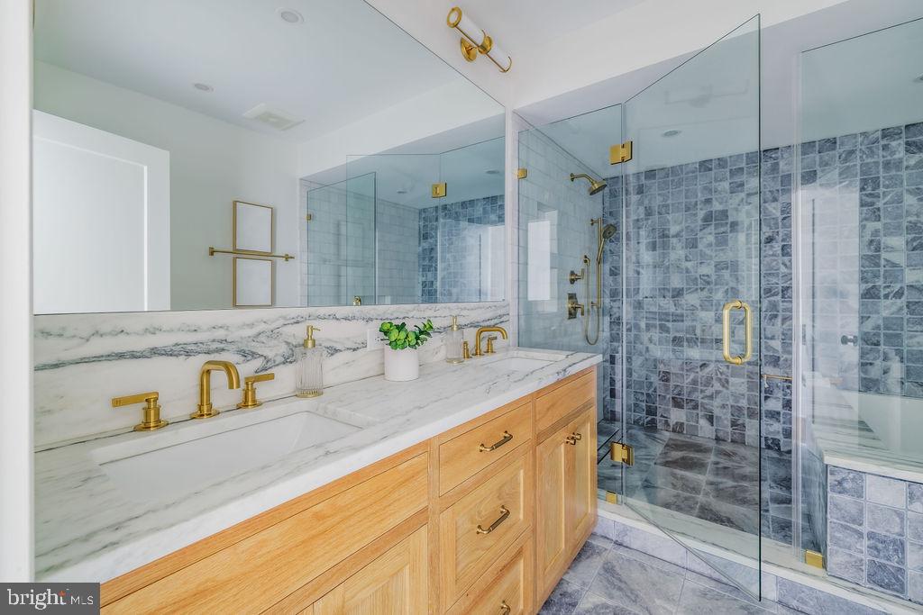 Real estate listing preview #38